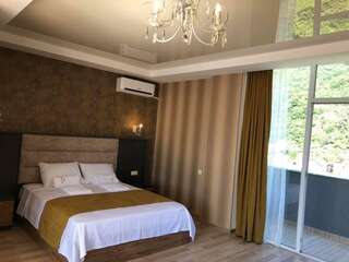 Отель Gonio Garden Hotel Батуми Номер Делюкс с кроватью размера «king-size»-2
